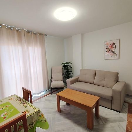 Apartamentos Seneca Junto Al Centro Малага Екстериор снимка