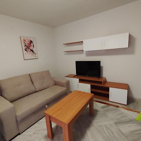 Apartamentos Seneca Junto Al Centro Малага Екстериор снимка