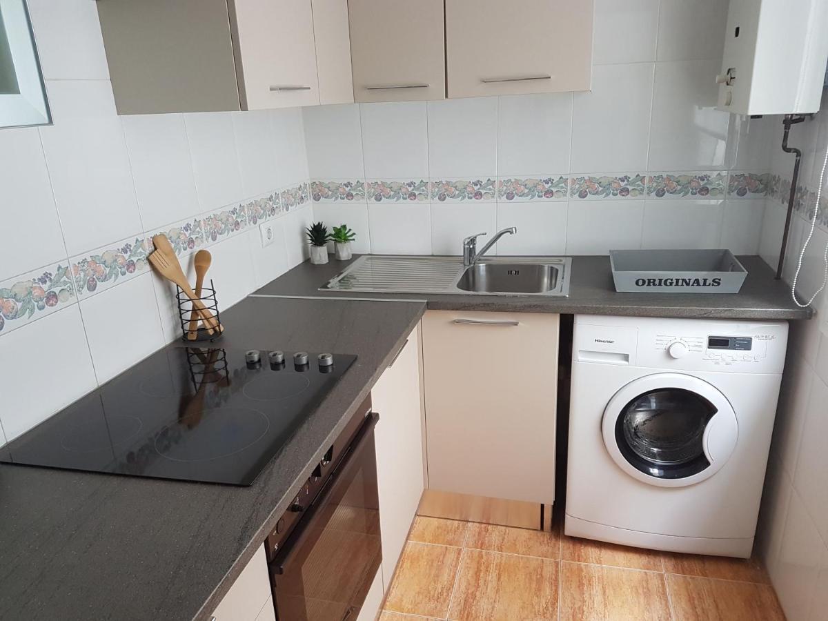 Apartamentos Seneca Junto Al Centro Малага Екстериор снимка