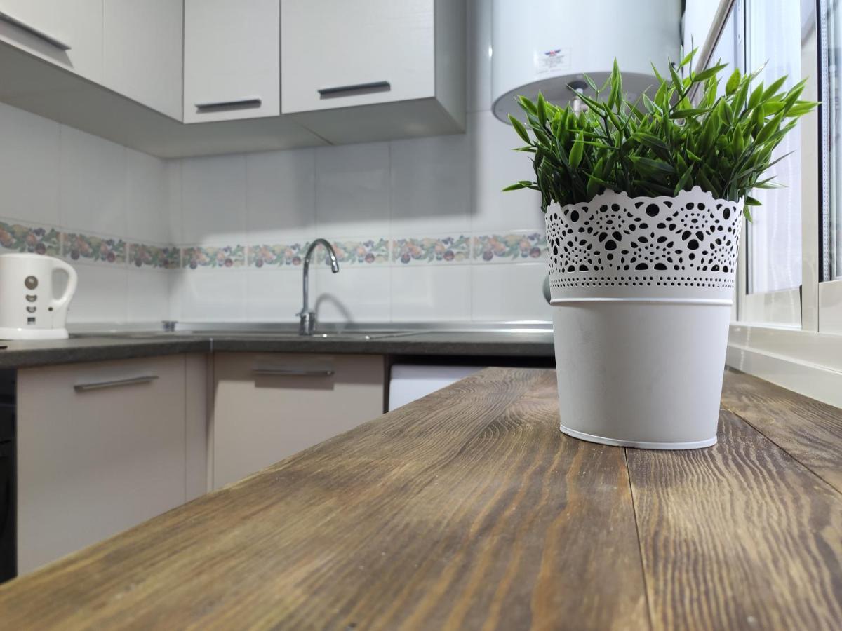 Apartamentos Seneca Junto Al Centro Малага Екстериор снимка