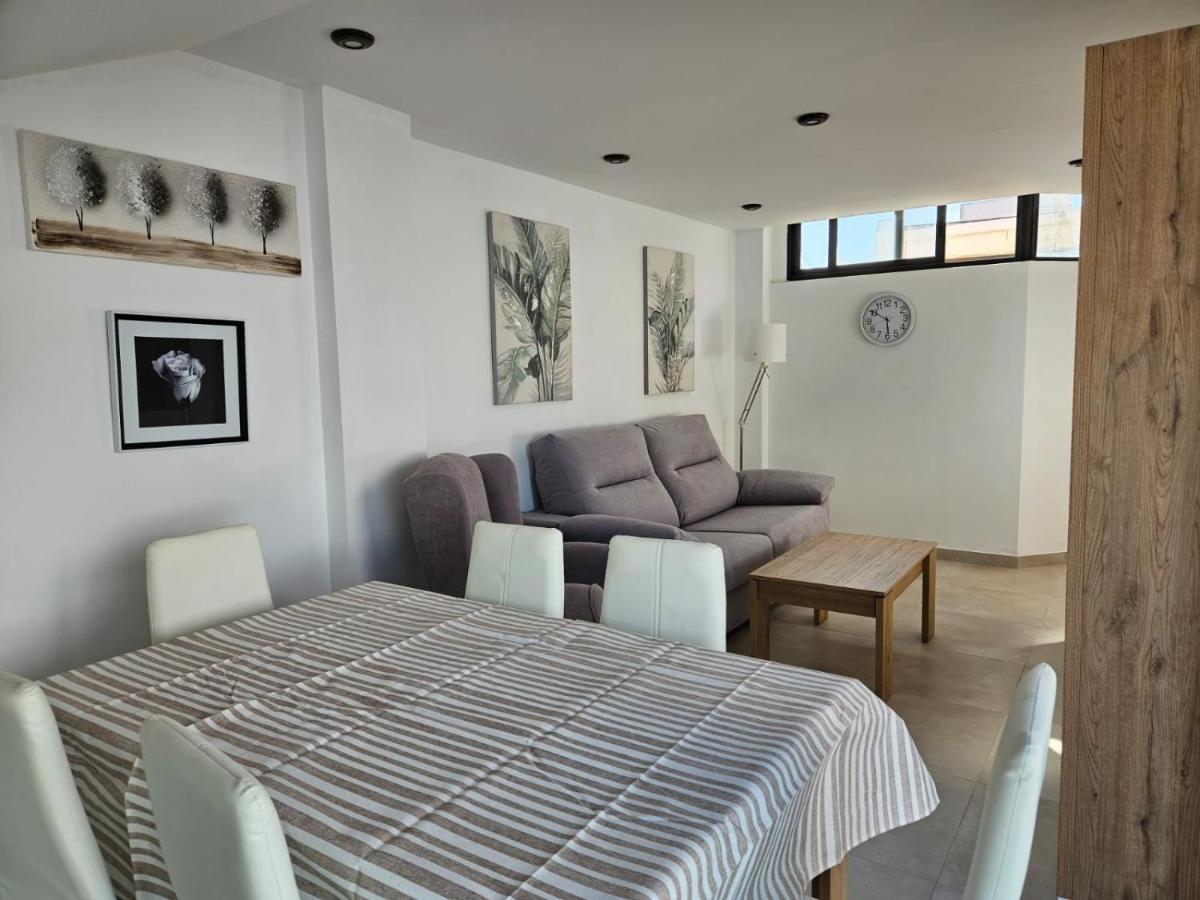 Apartamentos Seneca Junto Al Centro Малага Екстериор снимка