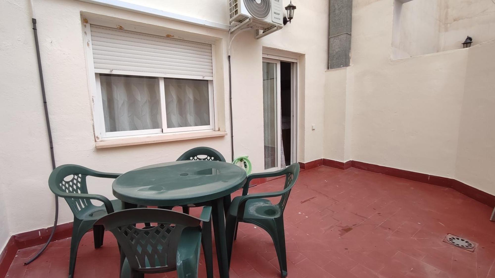 Apartamentos Seneca Junto Al Centro Малага Екстериор снимка
