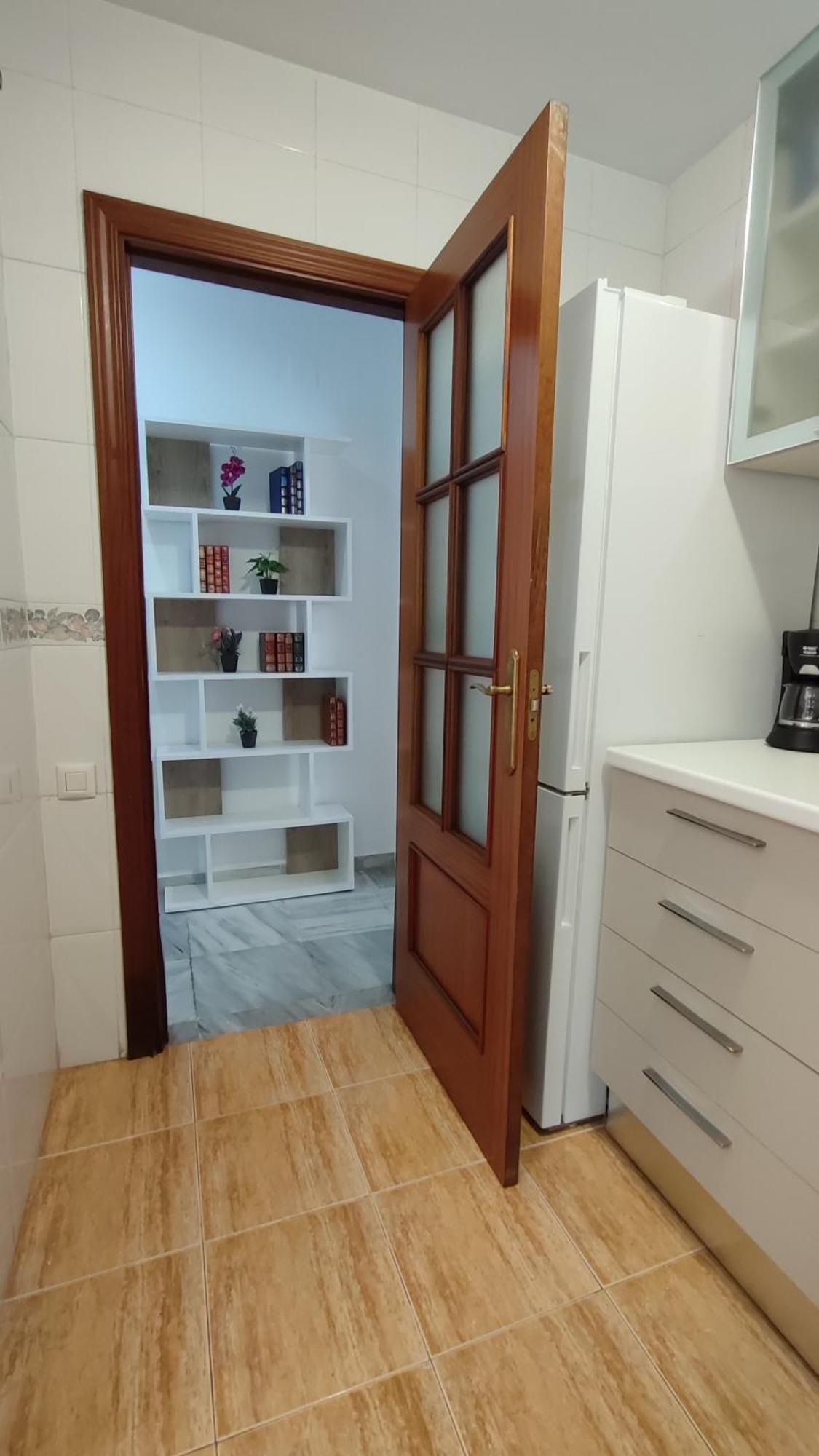 Apartamentos Seneca Junto Al Centro Малага Екстериор снимка