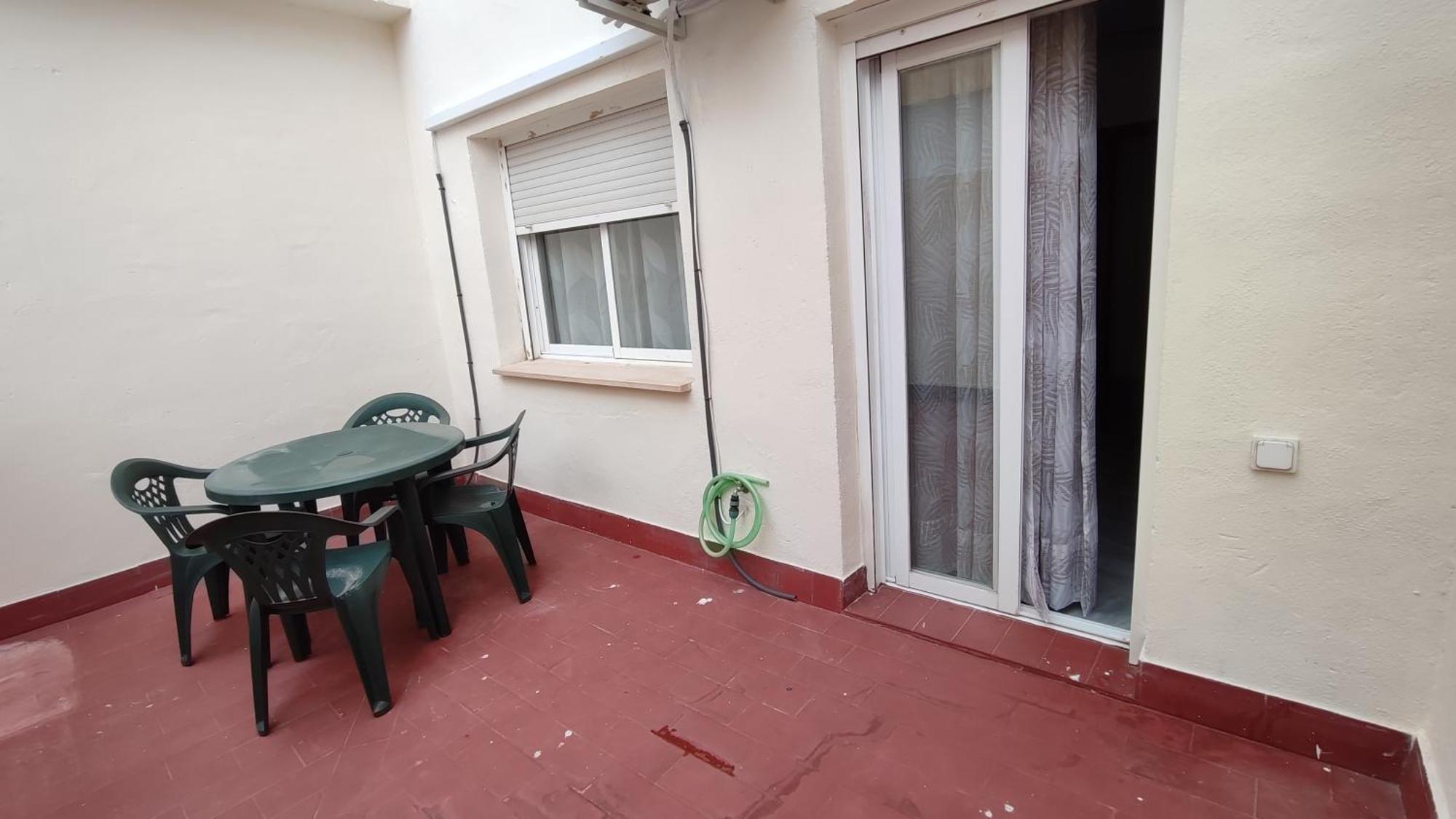 Apartamentos Seneca Junto Al Centro Малага Екстериор снимка