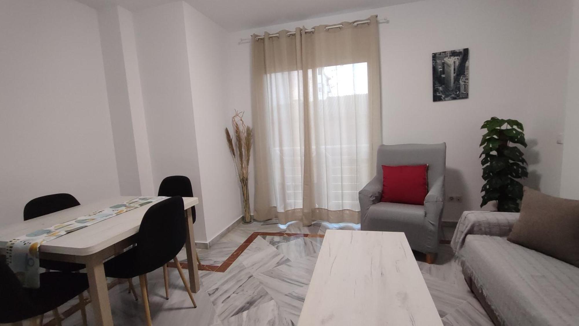 Apartamentos Seneca Junto Al Centro Малага Екстериор снимка