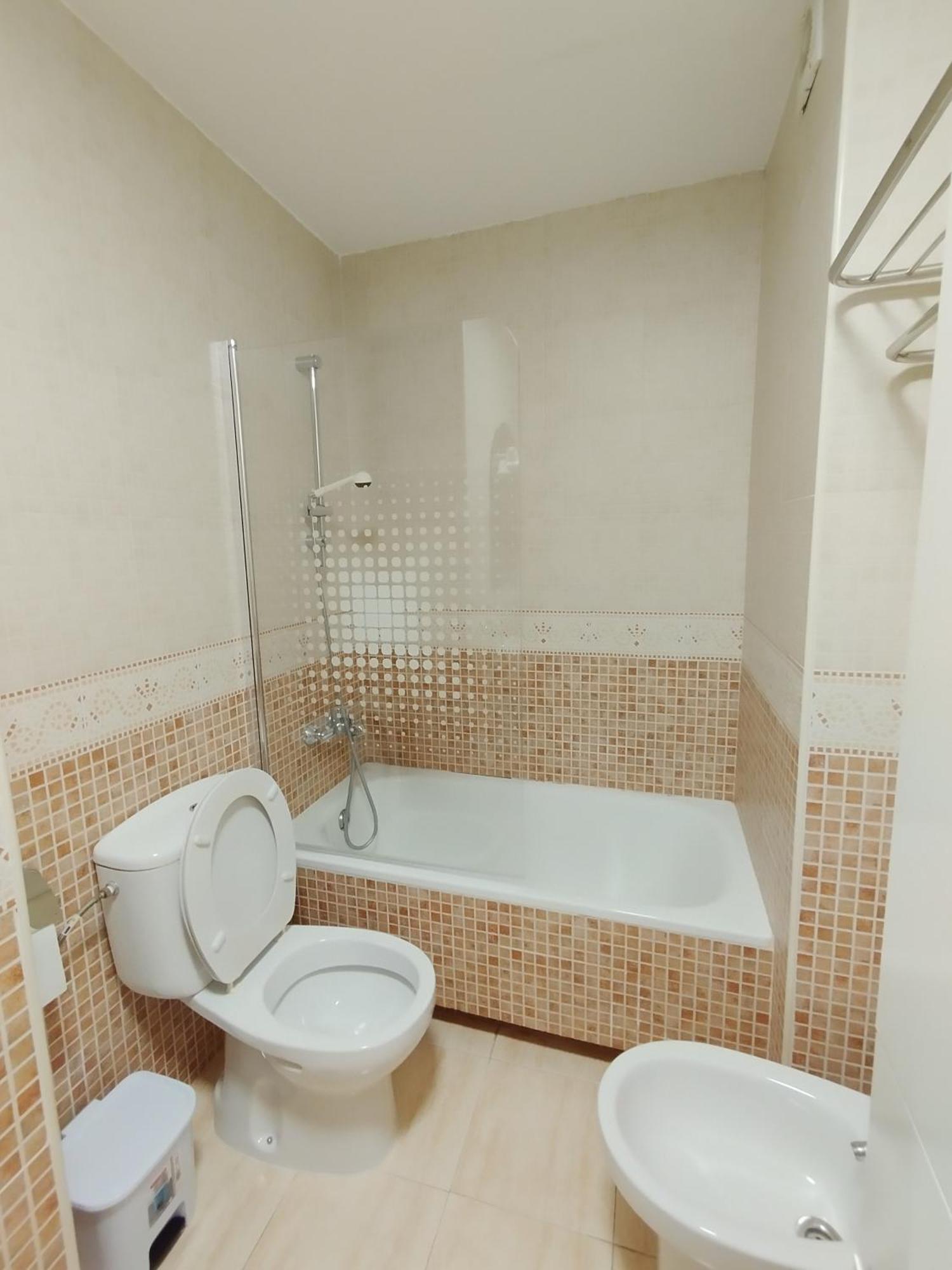 Apartamentos Seneca Junto Al Centro Малага Екстериор снимка
