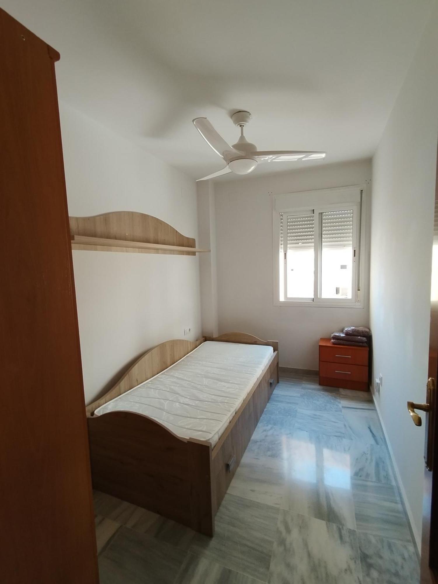 Apartamentos Seneca Junto Al Centro Малага Екстериор снимка